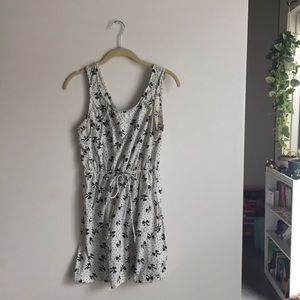 ✨ 3 for $10 moving sale! cute summer pattern dress